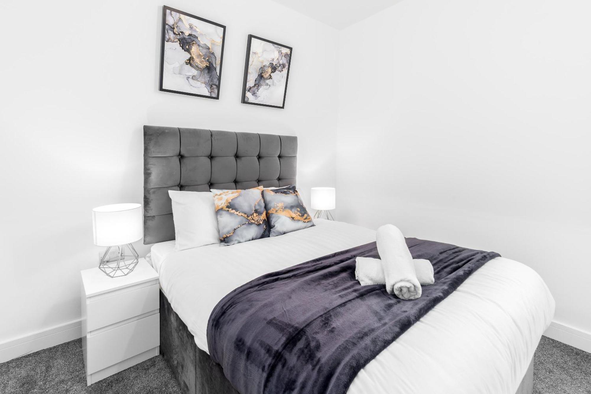 Stylish 2 Bedroom Apartment - Balcony - Secure Parking - Top Rated - 5Mc Birmingham Extérieur photo